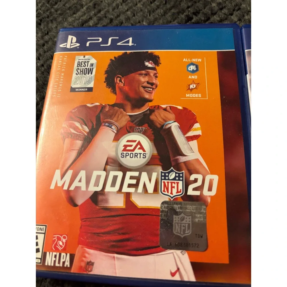 PS4 Sports Game Bundle Madden NFL 20 and NHL 17 EA Sports PlayStation 4 Lot